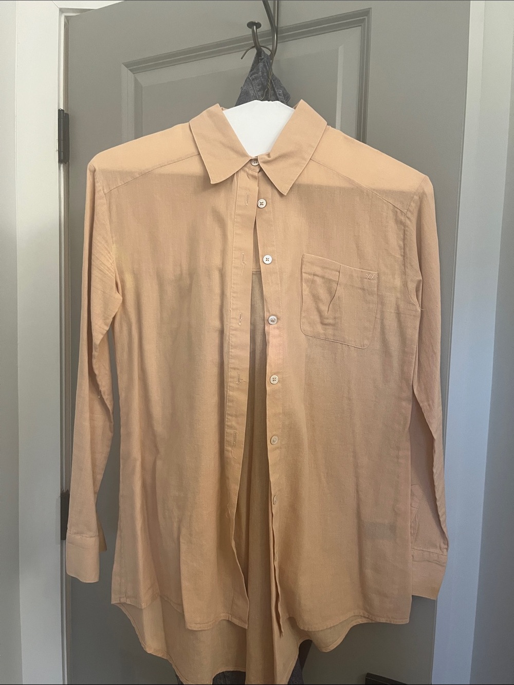 Elizabeth and James womens Long-Sleeve Button-Up Shirt in Peach